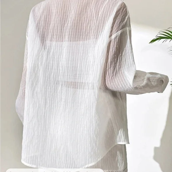 Beautiful beach shirt and shorts - Picture 2 of 6